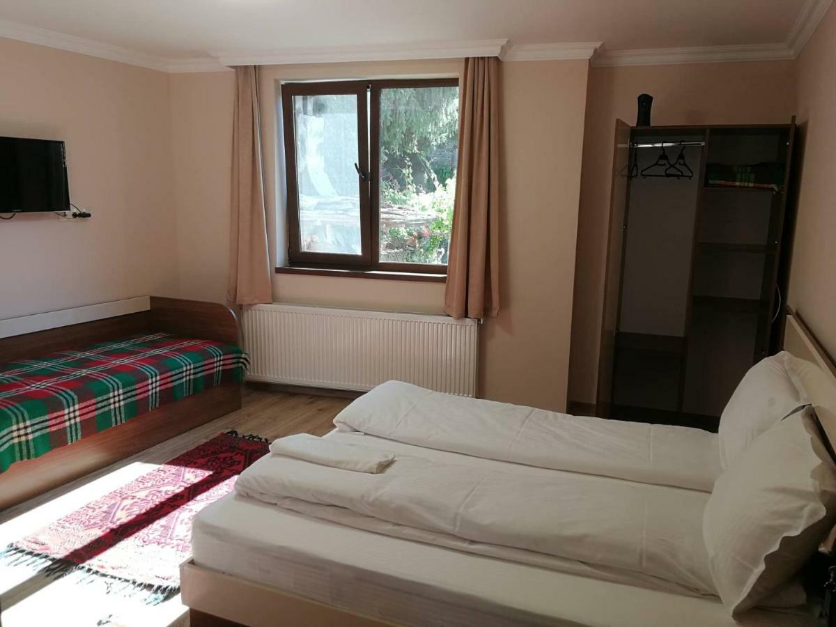 Слънчевата Къща Hotel Kovachevitsa Bagian luar foto